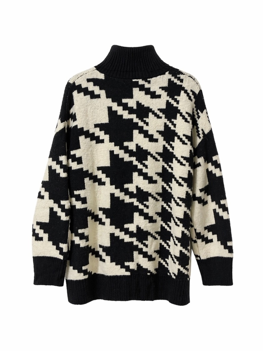 H&M Women’s Black and Cream Long Sleeve Houndstooth Turtleneck Sweater. Size -L